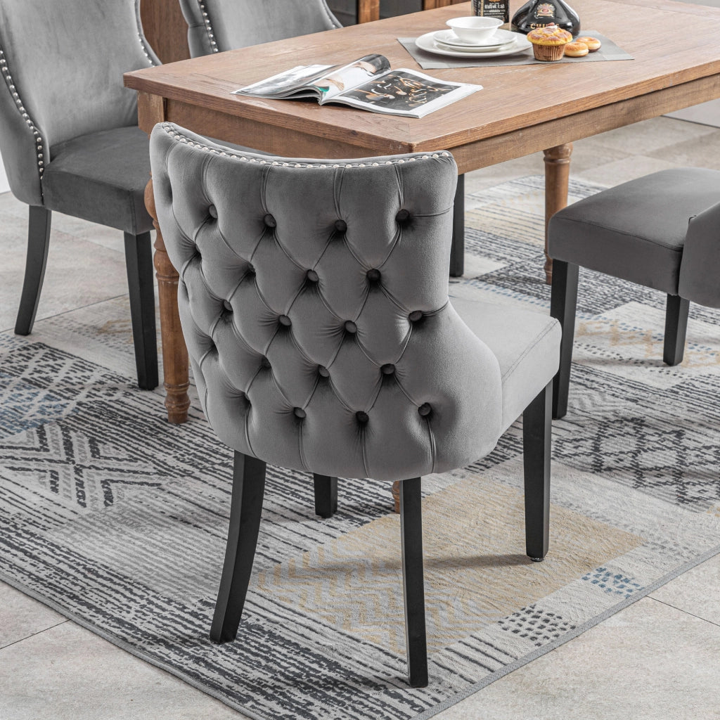 Chaise da sala da pranzo in velluto con capitonné e struttura in legno massiccio grigio