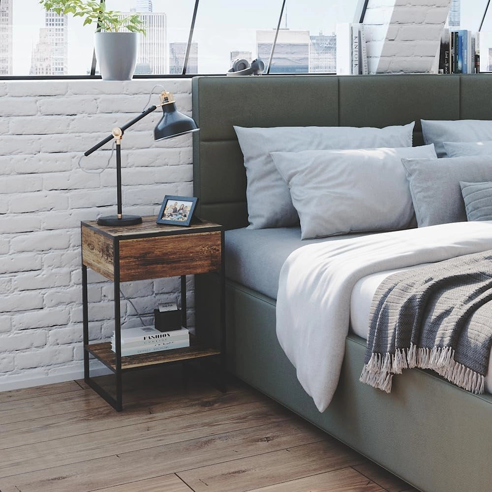 Comodini camera da letto Fyrk, Legno antico, Set di 2, per riporre oggetti di uso quotidiano accanto al letto
