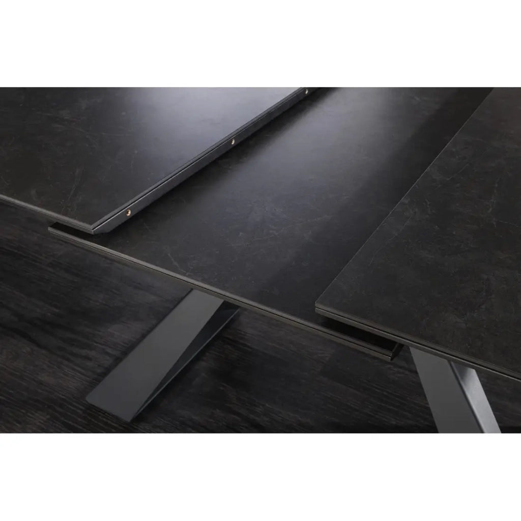 Tavolo da pranzo allungabile OBLIKA 180-230 cm – Ceramica nera e metallo