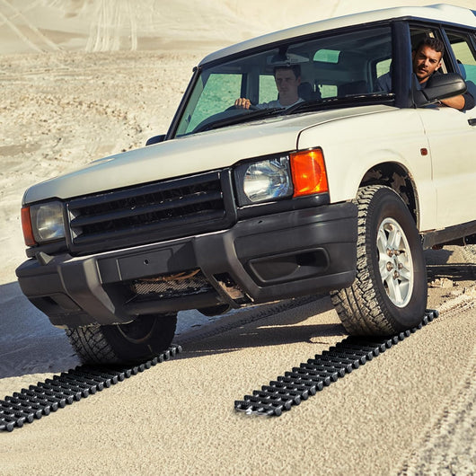 Set di 2 Tappetini Antisdrucciolevoli per Pneumatici, Tappetino di Recupero TPR Portatile, Aiuto di Trazione d'emergenza per Neve, Ghiaccio, Fango, Sabbia, Con Borsa (98 x 21 x 2,8 cm)