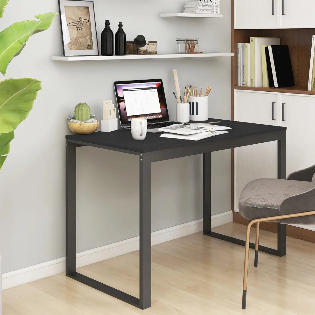 Scrivania per Computer Nera 110x60x73 cm in Legno Multistrato