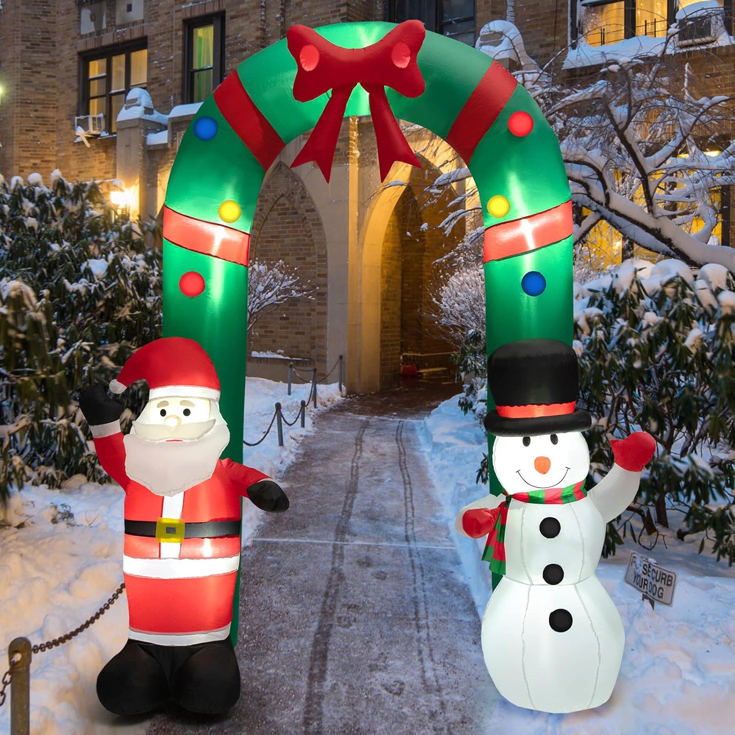 Arco di Natale Gonfiabile 245 cm, Decorazione Gonfiabile da Esterno con Babbo Natale e Pupazzo di Neve, con Luci LED Brillanti e Soffiatore Integrato, Decorazione di Benvenuto per Festa