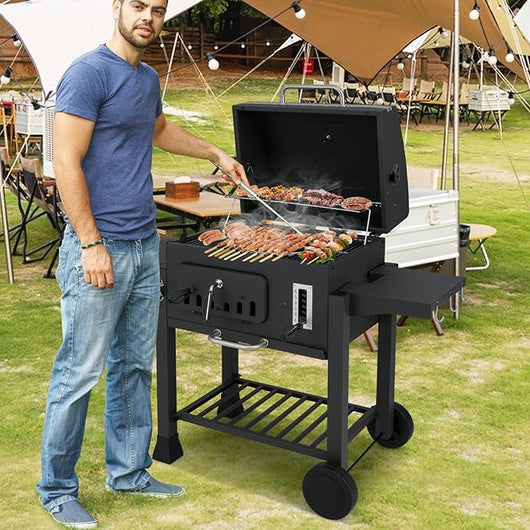Barbecue a Carbone da Esterno con Ruote, Barbecue a Carbone Portatile con 2 Tavolini Pieghevoli, Vassoio del Carbone Regolabile a 6 Livelli e Ripiano di Stoccaggio, per Campeggio, Picnic