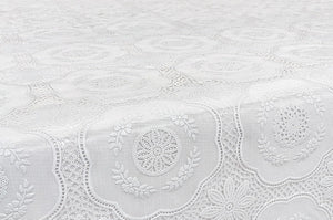 Tovaglia Plastificata 137x260 cm Ricamata Pizzo 3D Copritavolo Antimacchia Idrorepellente Dis.E