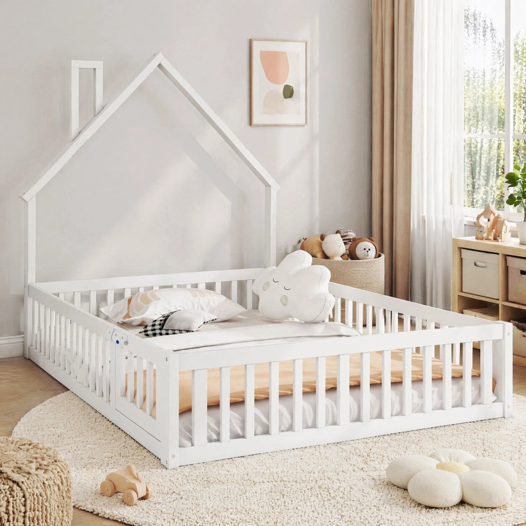 LETTO per bambini a forma di camino 140 x 190 cm in pino e MDF bianco