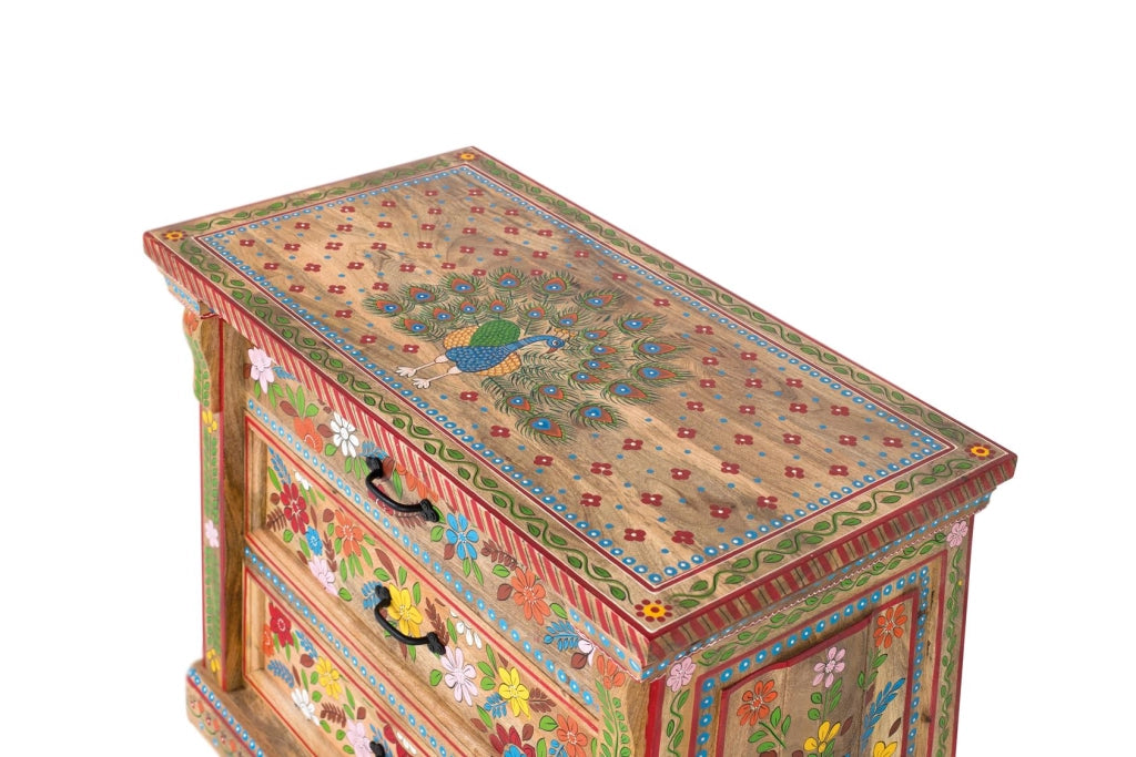 Cassettiera a tre cassetti realizzata in legno di mango dipinto a mano