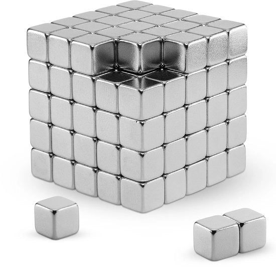 Magnete mini cubo 125, potenza 5x5x5 mm, forza di attrazione fino a 0,8 kg, argento.