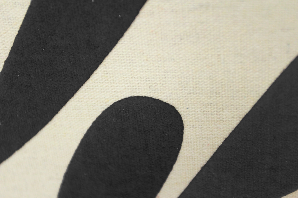 Quadro Hispanohogar in lino con stampa 3D astratto beige e nero 72x52x4