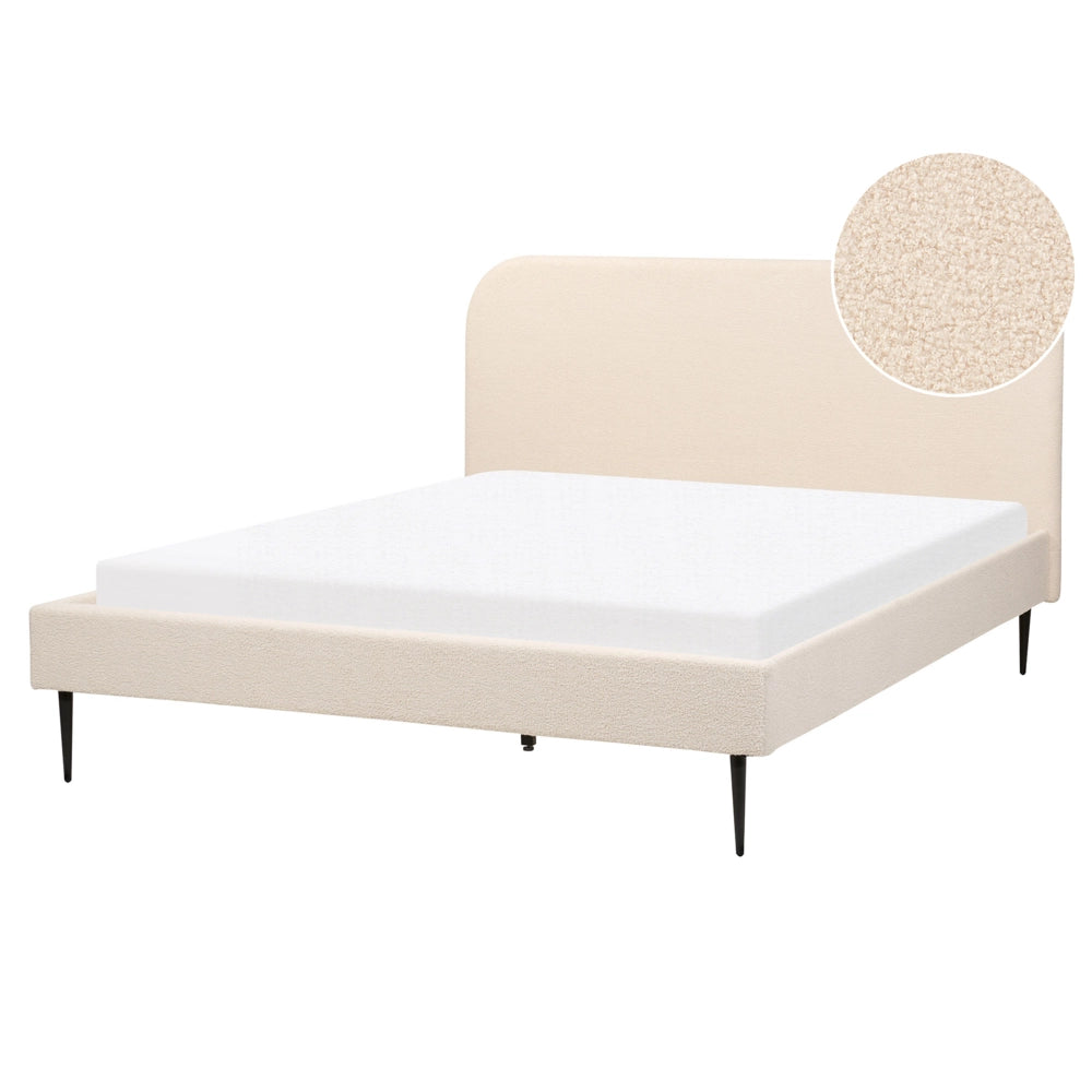 Letto beige bouclè tappezzeria doppia dimensione gambe dorate testiera con rete a doghe 160 x 200 cm design minimalista