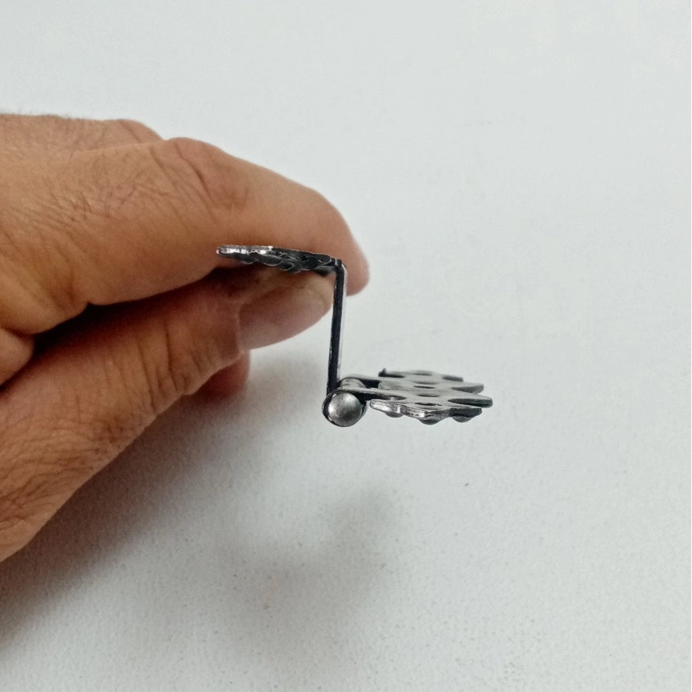 Cerniera da 67x38mm ali zancate stile ferro battuto verniciata fumè