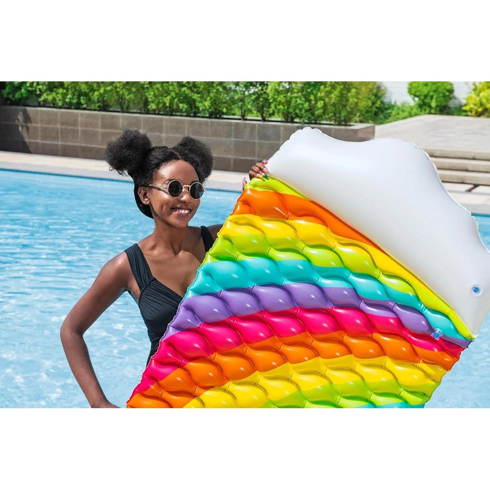 Trade Shop - Materassino Arrotolabile Fashion Rainbow Dreams Arcobaleno Con Cuscino Forma Nuvola 44107 -