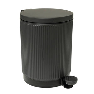 PATTUMIERA NERA CON PEDALE