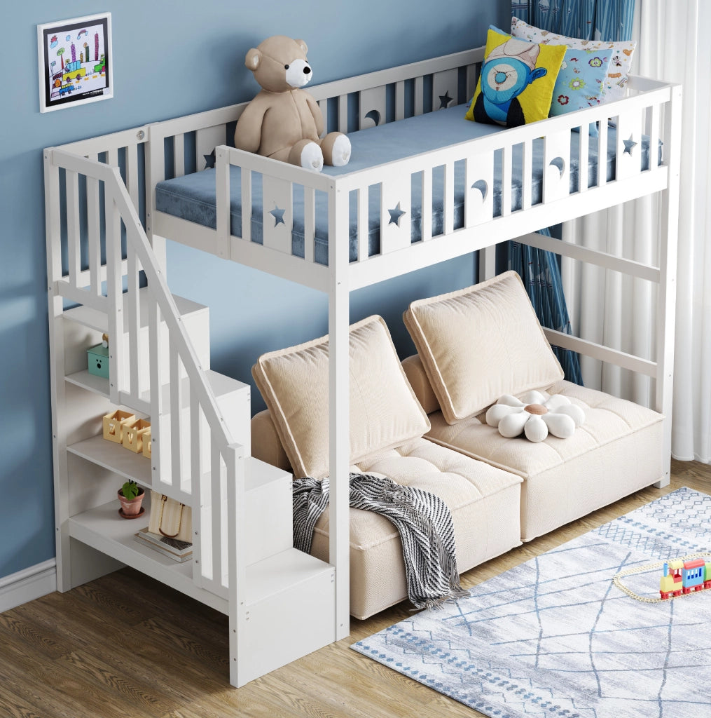 Letto a soppalco per bambini 90x200 cm con scala e ripiani; in legno; bianco