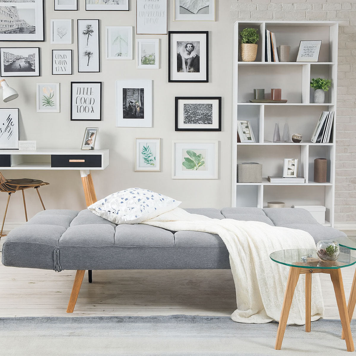 Divano Letto 2 Posti con Braccioli Apertura Clic Clac Imbottitura in Schiuma Grigio