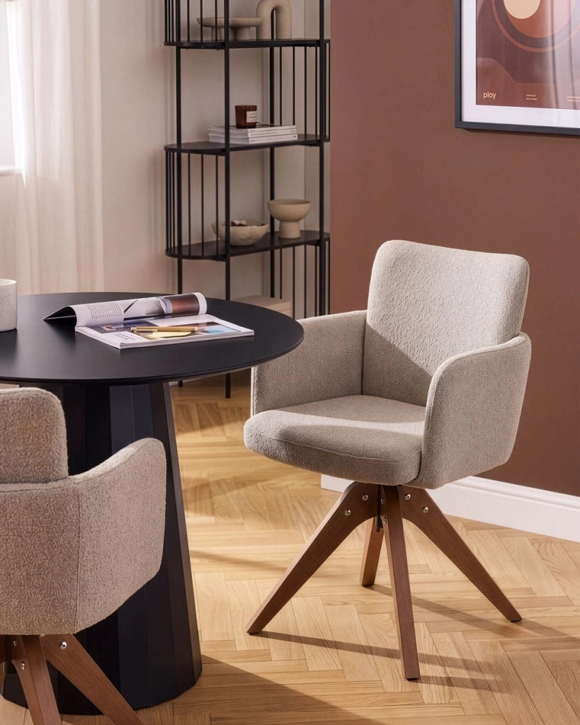 Set di 2 sedie da pranzo girevoli Boucle Rivestimento in tessuto beige Base con gambe in legno girevoli in metallo