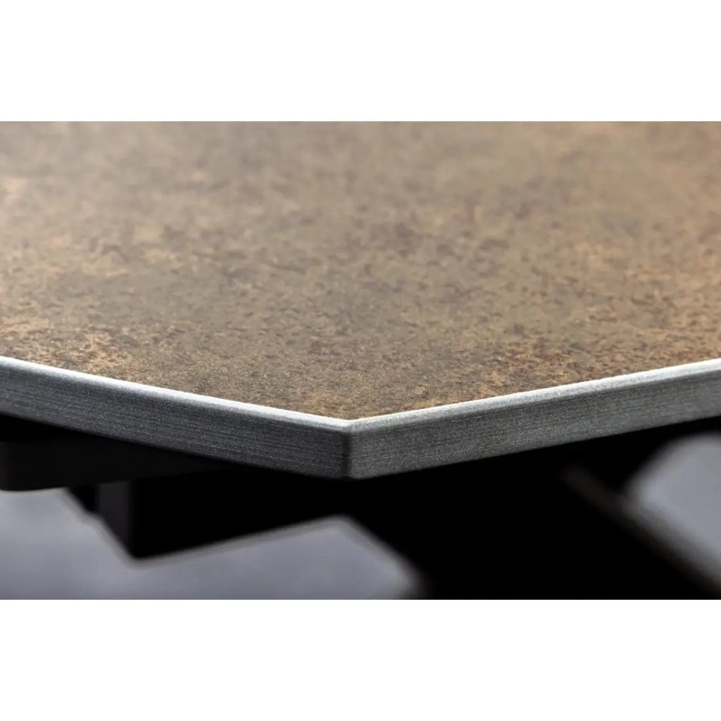 Table ATONIA – Allungabile ovale 130 a 190 cm – Piano in ceramica effetto marmo bronzo – Gambe in metallo – Stile moderno