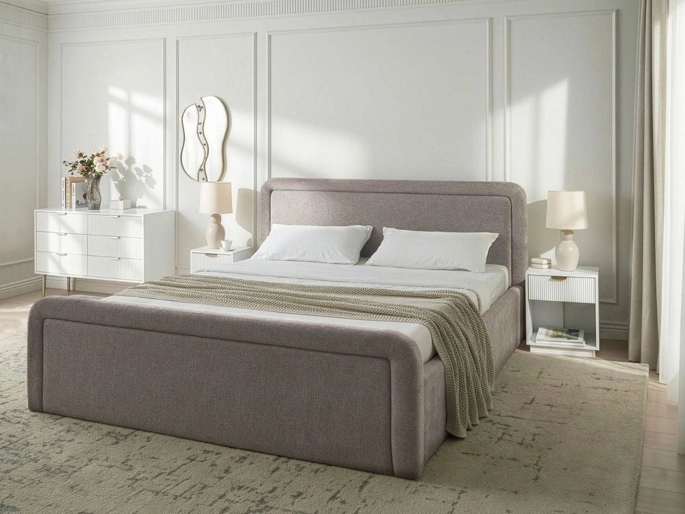 Letto contenitore rivestito in tessuto grigio marrone 180 x 200 cm testiera asimmetrica a gradini in stile scandinavo