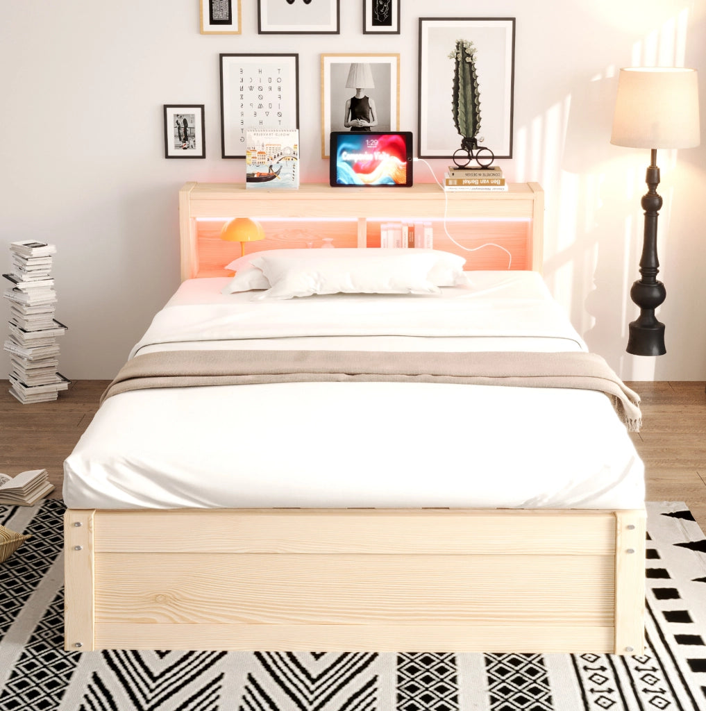 Letto multifunzione 90x200 cm con presa integrata; LED e contenitore idraulico; colore legno