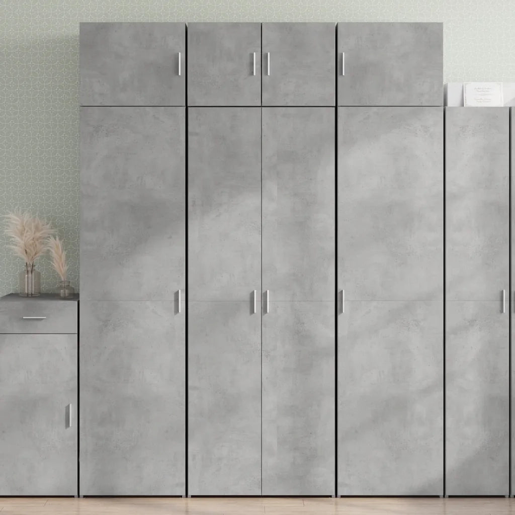 Credenza Grigio Cemento 70x42,5x185 cm in Legno Ingegnerizzato