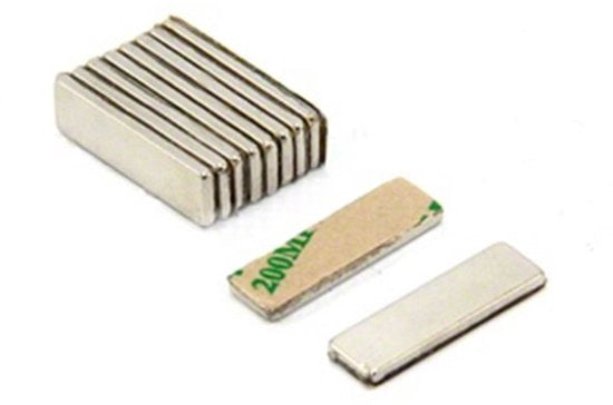 40 pezzi di magneti neodymium N52 rettangolari 20x10x1 mm autofissi 
Con adesivo 3M 
Piano con pellicola adesiva