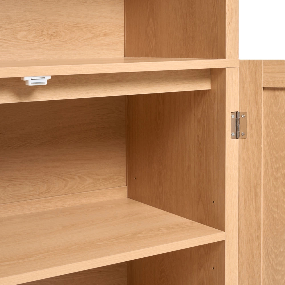 Libreria a 5 ripiani in MDF con gambe in legno, ante chiuse marrone chiaro stile rustico