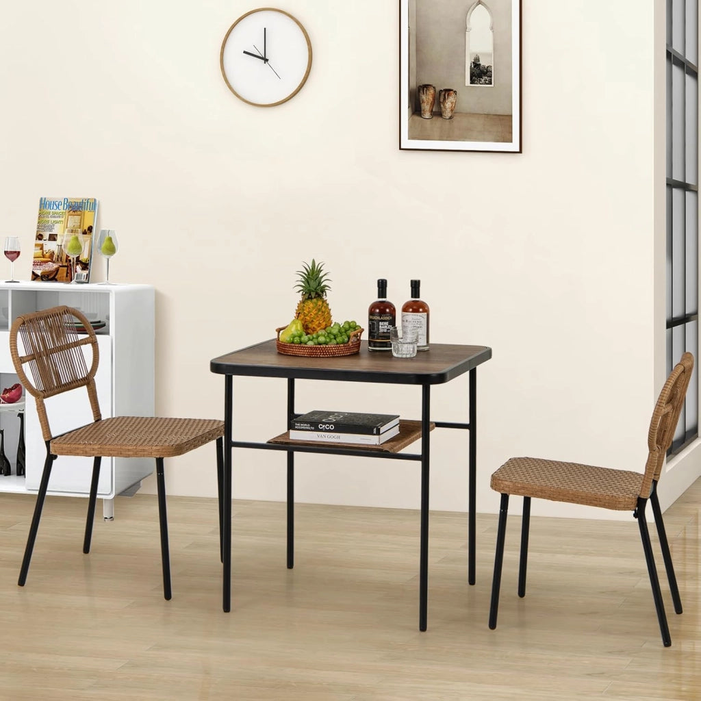 Salottino da Esterno in Rattan e Metallo, Set da Giardino con 2 Sedie Impilabili e Tavolo con Ripiano, Set di Conversazione per Patio e Pranzo