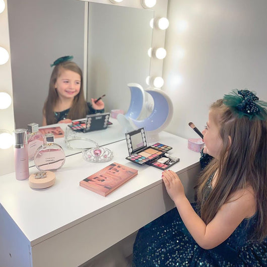 Easycomfort Set Tavolo da Trucco Toeletta con Specchio, 12 Luci LED, Sgabello Imbottito e Ampio Cassetto in Legno, 80x40x140 cm, Bianco