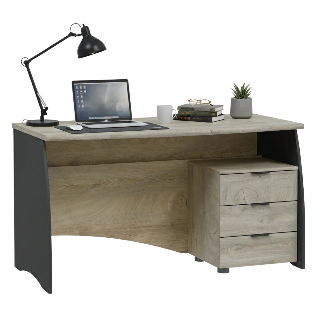 Scrivania Azziz, Scrittoio da ufficio, Tavolo da studio porta PC con 3 cassetti, cm 136x67h74, Rovere e Antracite