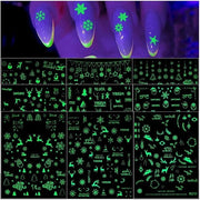 Set di 9 Sticker per unghie a tema natalizio, effetto luminoso 3D, adesivi autoattacchi per decorazione DIY e effetto luce emessa.
