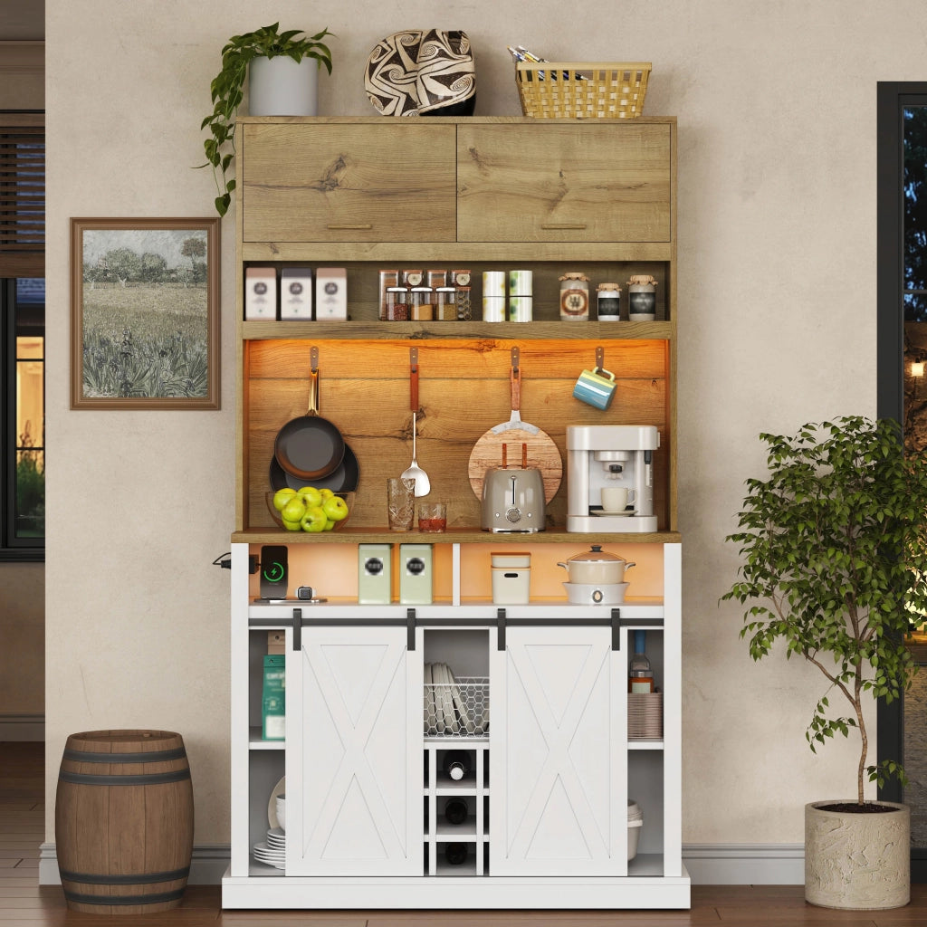 Colonna da cucina con LED RGB vetrina ripiani aperti ganci e portabottiglie in MDF bianco naturale 110 × 40 × 191 cm