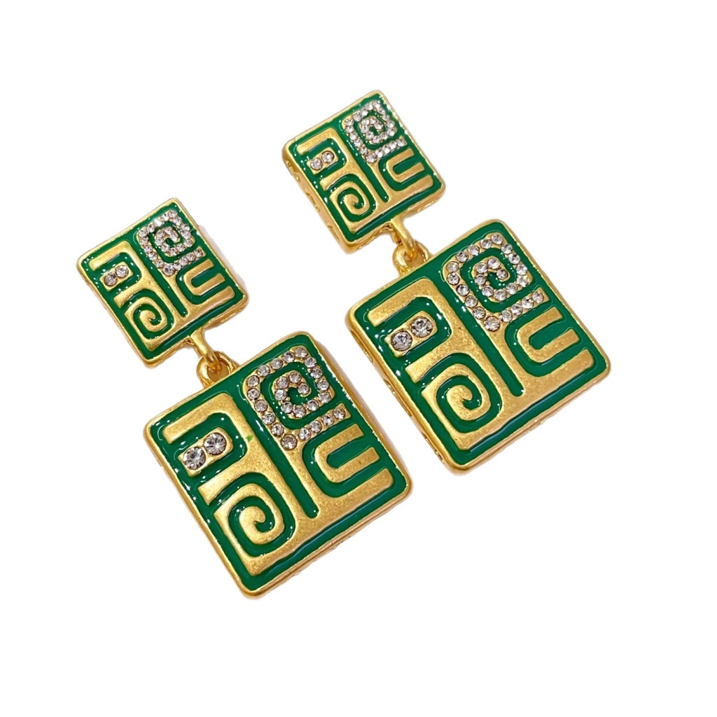 Orecchini vintage quadrati a totem verdi, retr¨° e sofisticati, unici e tempestati di diamanti.