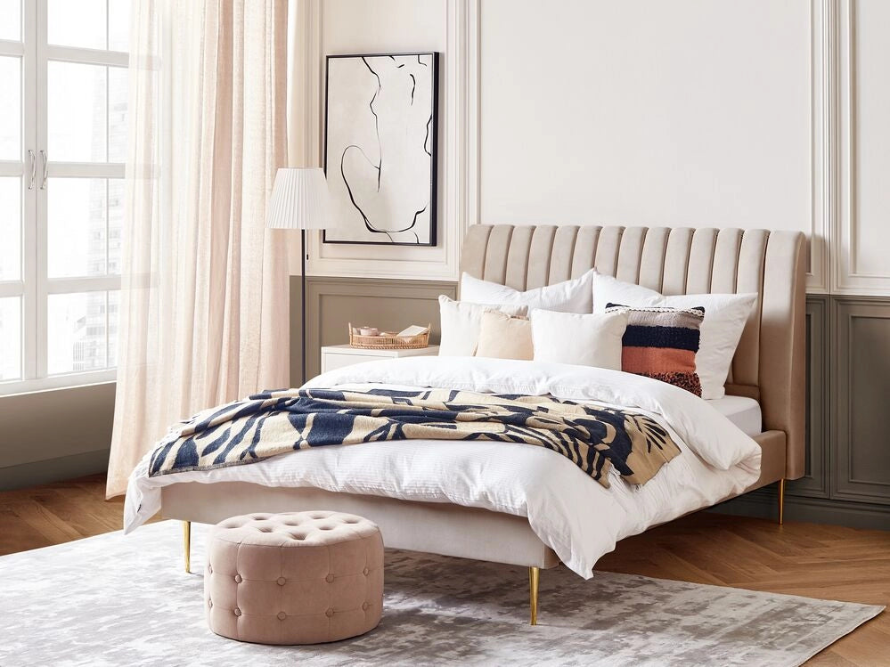 Letto imbottito velluto beige sabbia e oro rete a doghe testiera alta 140 x 200 cm testata alta design retrò