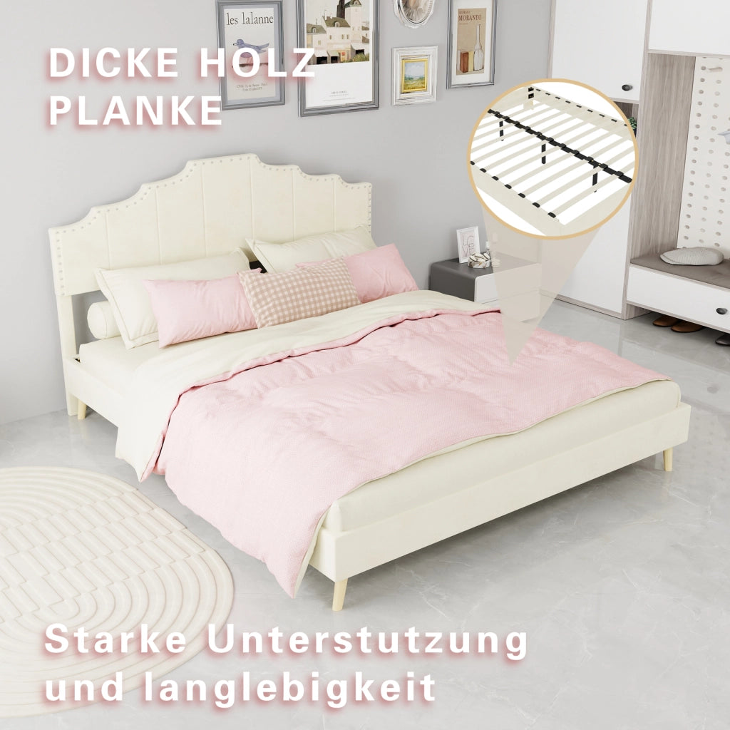 Letto imbottito 160 × 200 cm con testiera geometrica e borchie; rete a doghe; rivestimento in tessuto beige