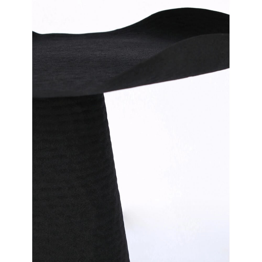 Tavolino in Alluminio con Piano Organico e Base Conica - HONY