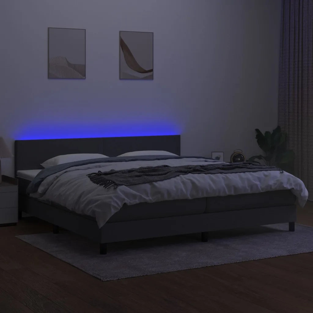 Letto a Molle Materasso e LED Grigio Scuro 200x200cm in Tessuto 3133022