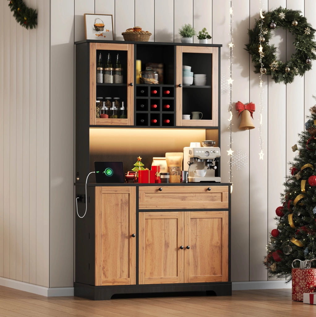 Credenza cucina con LED, presa integrata e vano portabottiglie