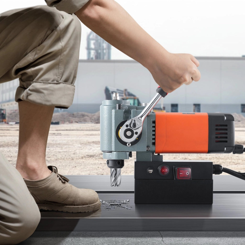Trapano Magnetico 1300W Modello 8840E per Carotaggio Φ35mm Elettromagnetico Compatto Portatile con Sistema di Raffreddamento
