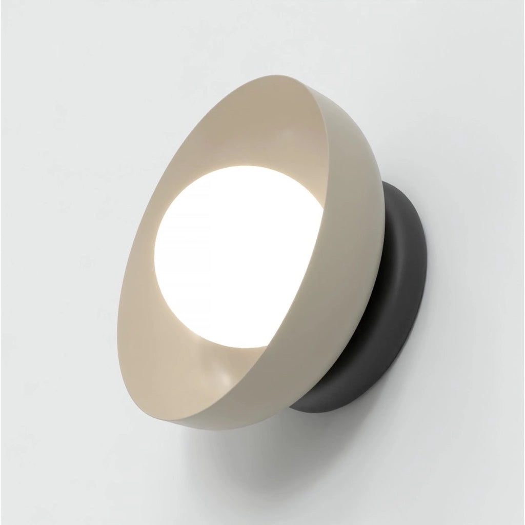 Lampada da parete Ozzy in acciaio mokka e diffusore in vetro