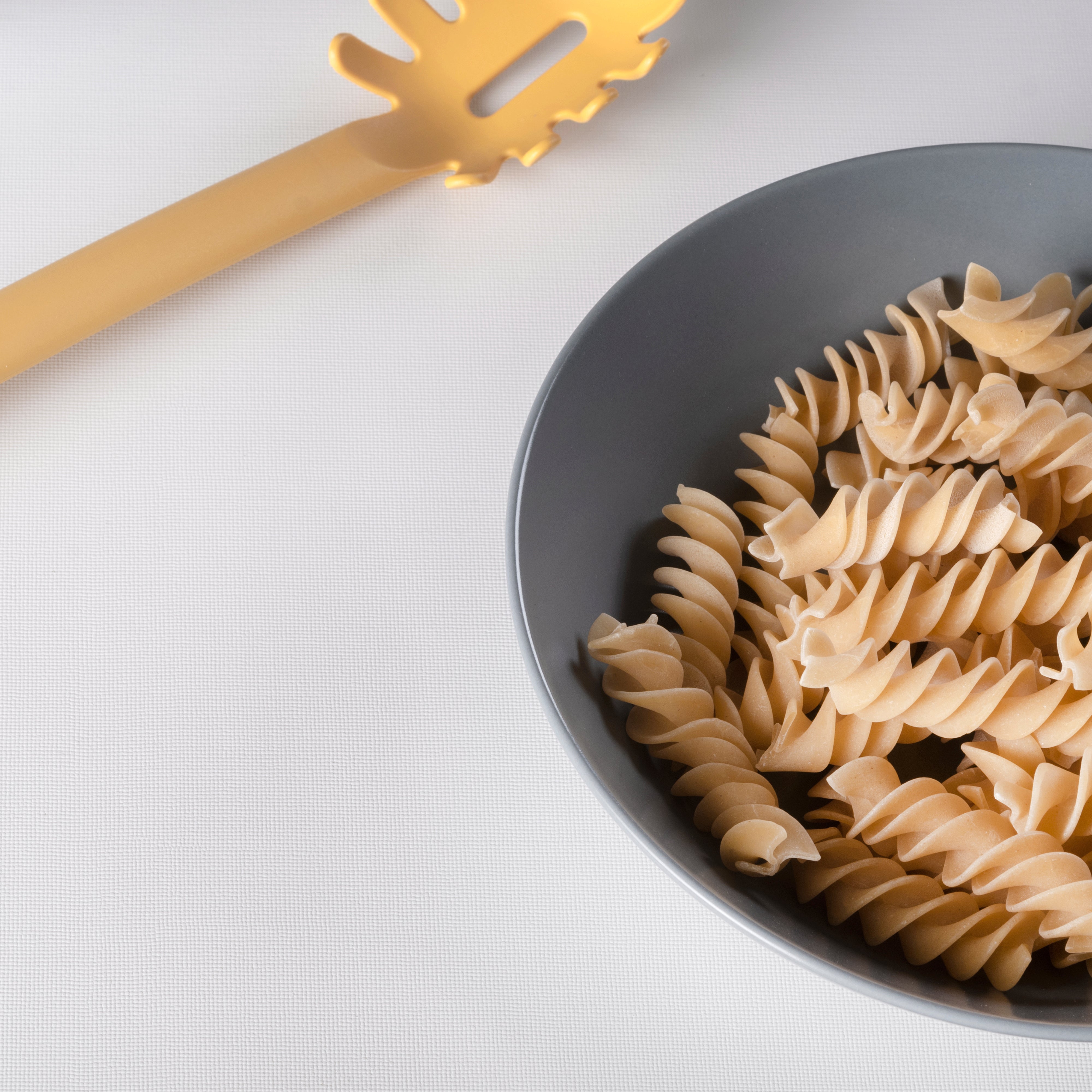 Emuca Tappetino antiscivolo per cassetti, Effetto tessuto, Plastica bianca, Tecnoplastica, 1 u.