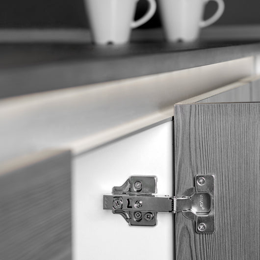 Emuca Cerniera a scodellino X92 con chiusura ammortizzata, apertura 105Âº, basette per vite, Per vite, Nichel satinado, 20 u