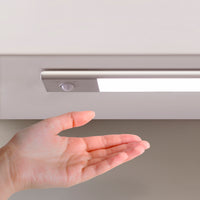 Emuca Luminaria LED Kaus ricaricabile tramite usb e con sensore di movimento, L 240 mm, Anodizzato opaco, Plastica e alluminio