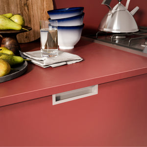 Emuca Maniglia per mobili Modena, L 137 mm, interasse 128 mm, Verniciato alluminio, Zama, 1 lotto di 10 unitÃ 