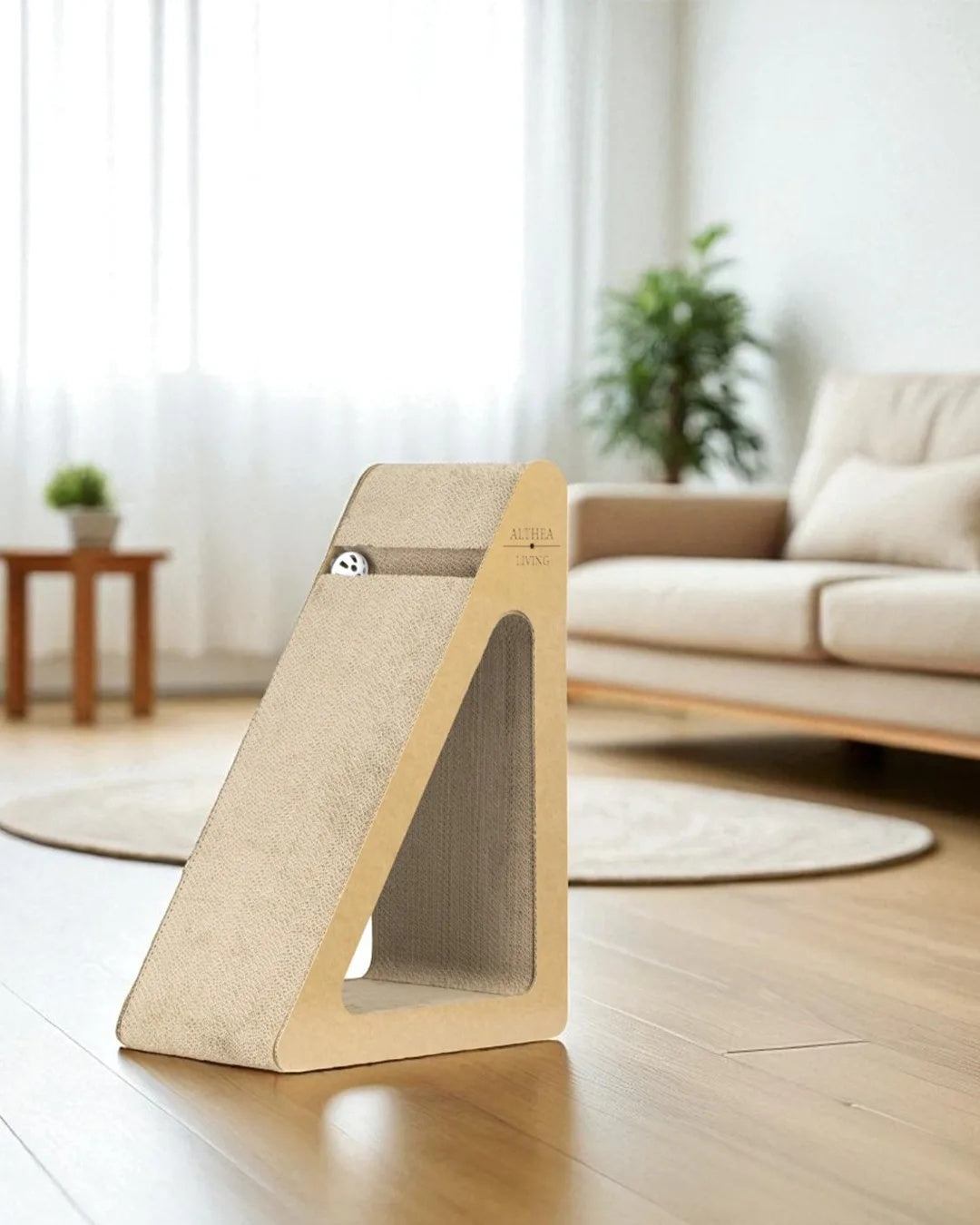Tiragraffi per gatti ROMPEOLAS triangolare verticale con 6 superfici di graffiatura 62 x 43 x 26,5 cm