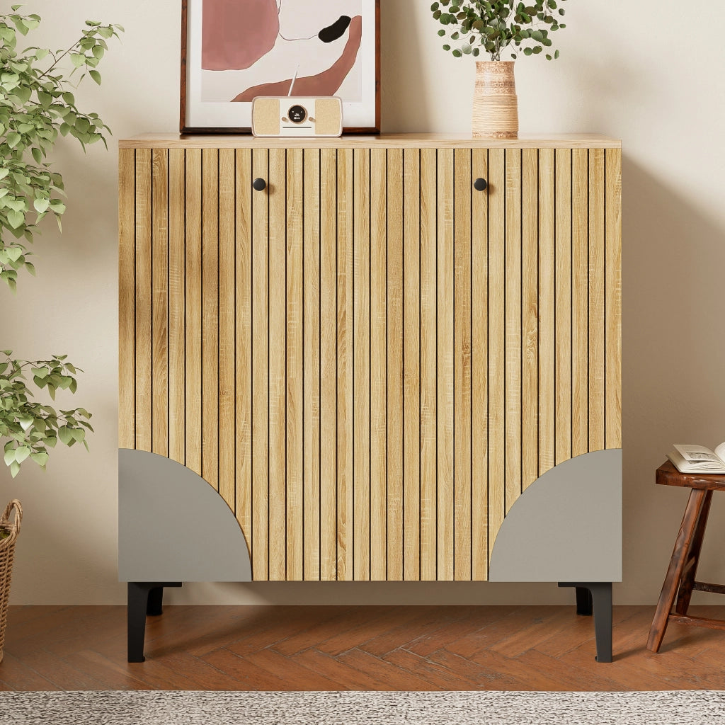 Mobile Scarpiera con 3 Ante e Ripiani; Struttura Verticale; Stile Moderno; in Truciolare; 90×32×94 cm; Legno