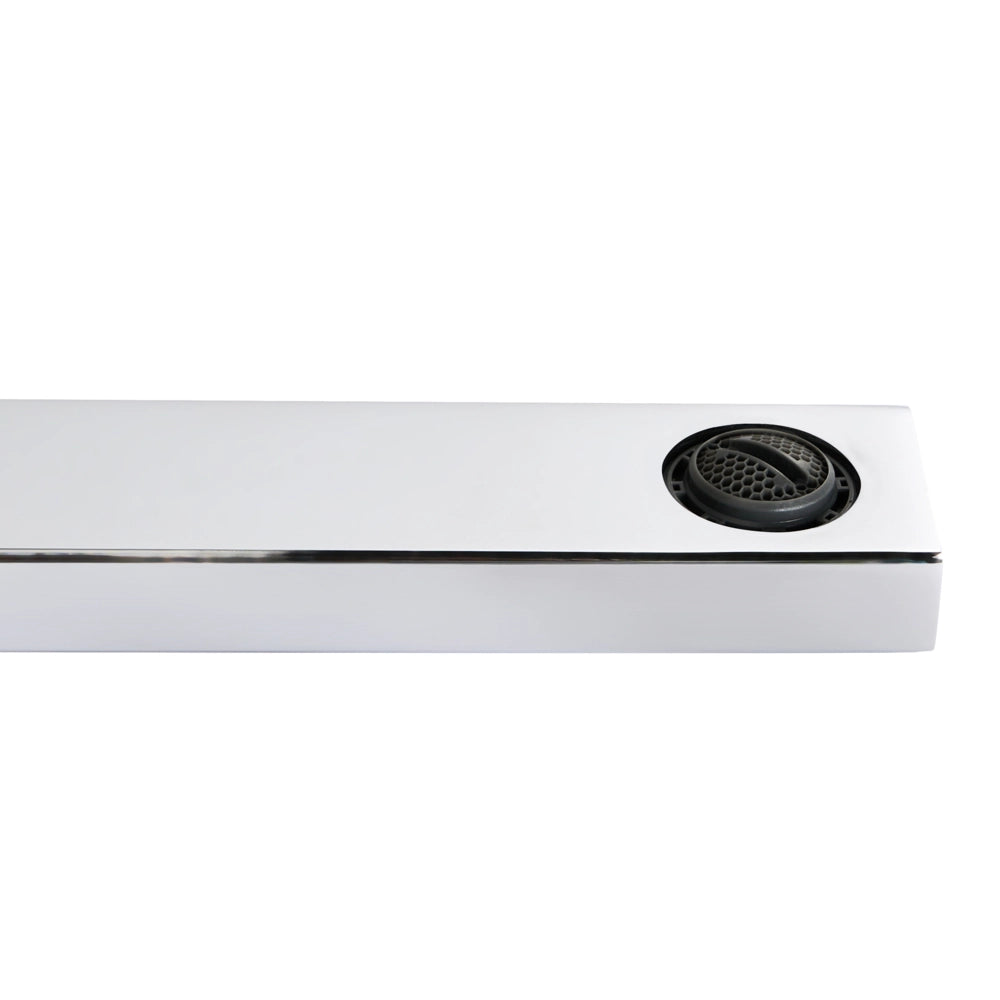 Rubinetto a parete monocomando in ottone con finitura argento stile elegante