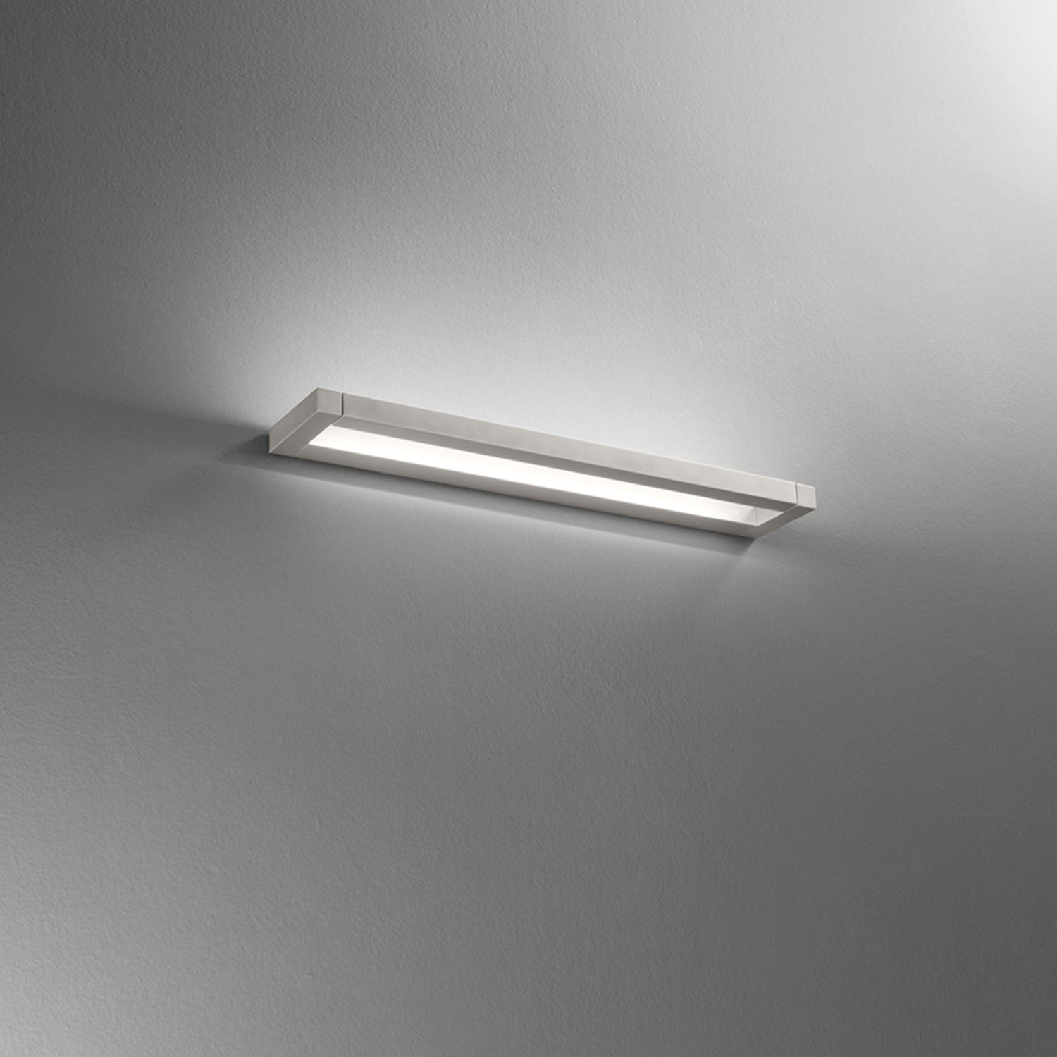 Applique Moderna Slim Metallo Alluminio Led 18W Dimmerabile Ip20