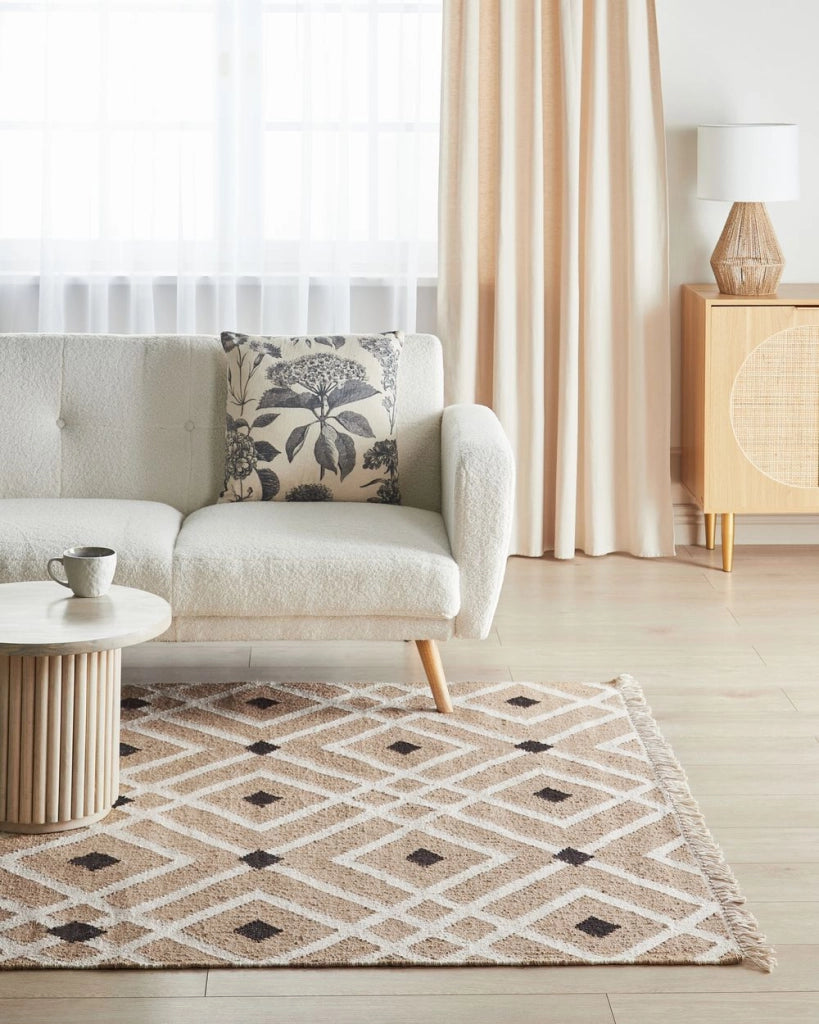 Tappeto di iuta intrecciata in cotone naturale beige con nappe a motivo geometrico 160 x 230 cm stile boho moderno