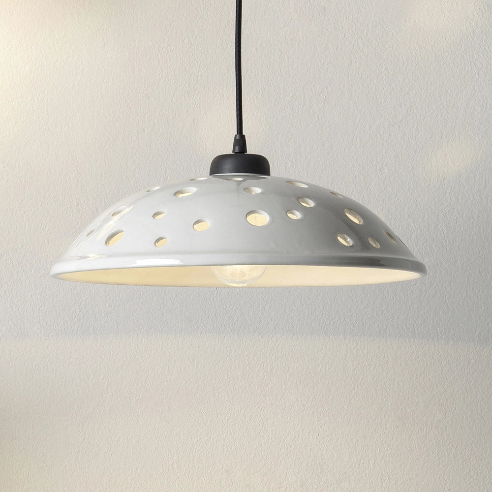 CONTEMPORANEA Sospensione in Ceramica Traforata D.38 cm Montatura Nera