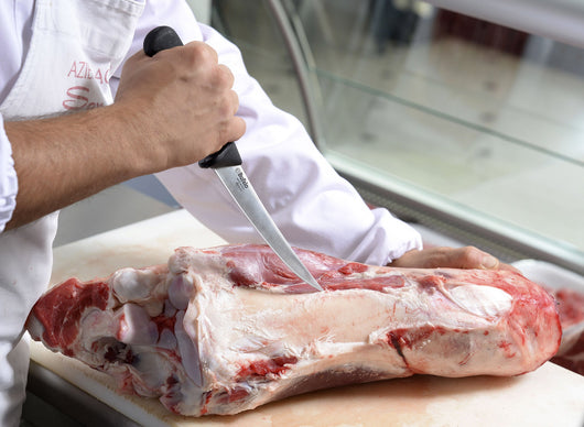 Coltello per Disosso Curvo Lama 13 cm Bufalo S102/13 Manico Rosso