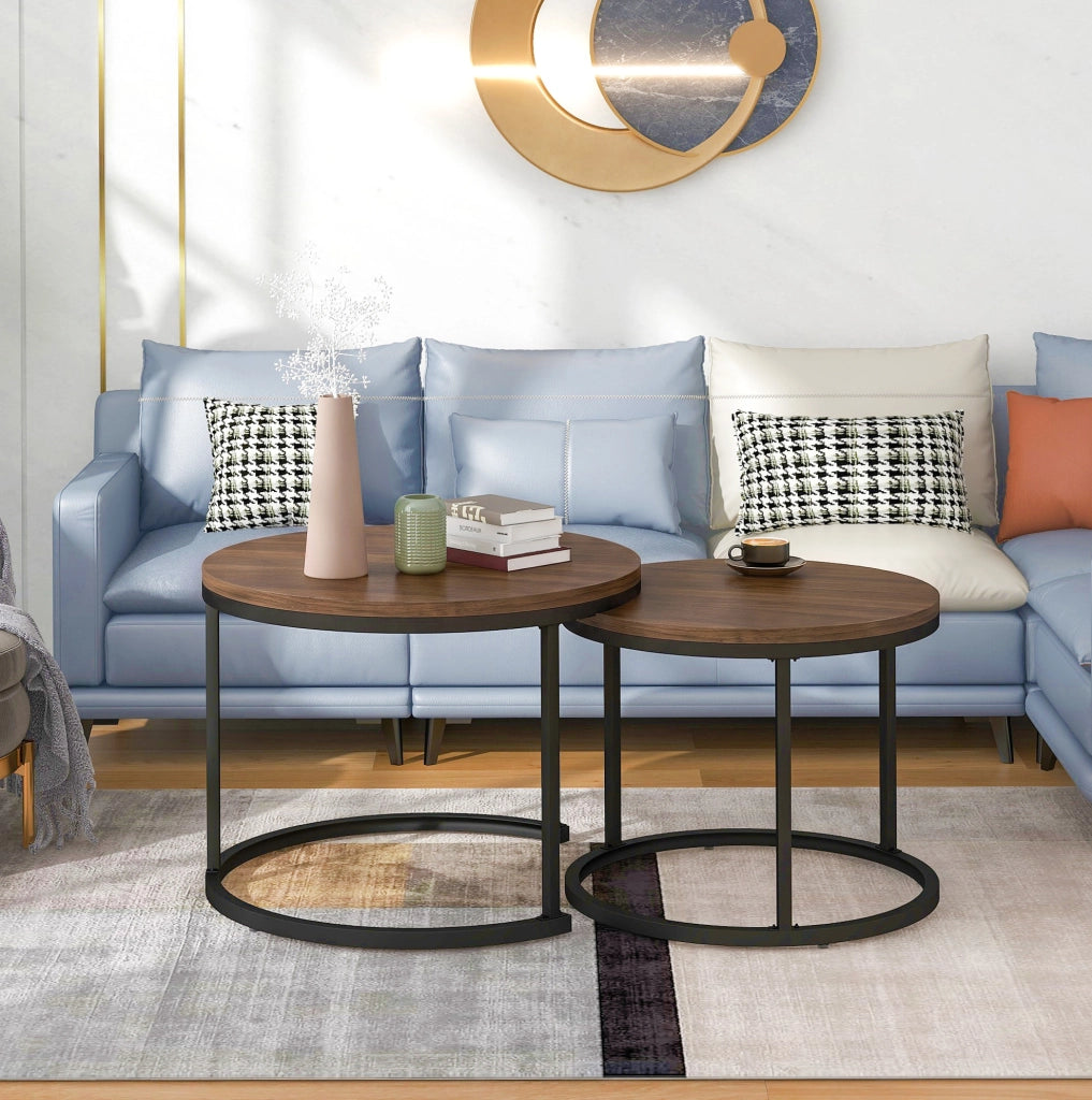 Set di tavolini rotondi impilabili in MDF effetto legno